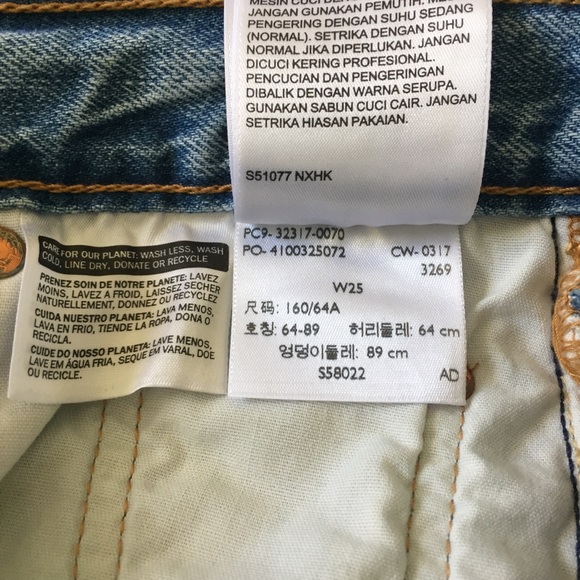 π S O L D π Leviβs 501 shorts - Picture 7 of 10